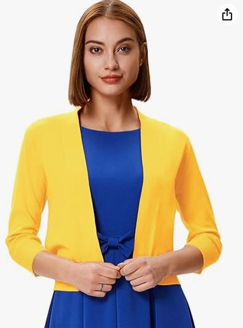Women's cropped open-front cardigan with V-neckline and three-quarter sleeves